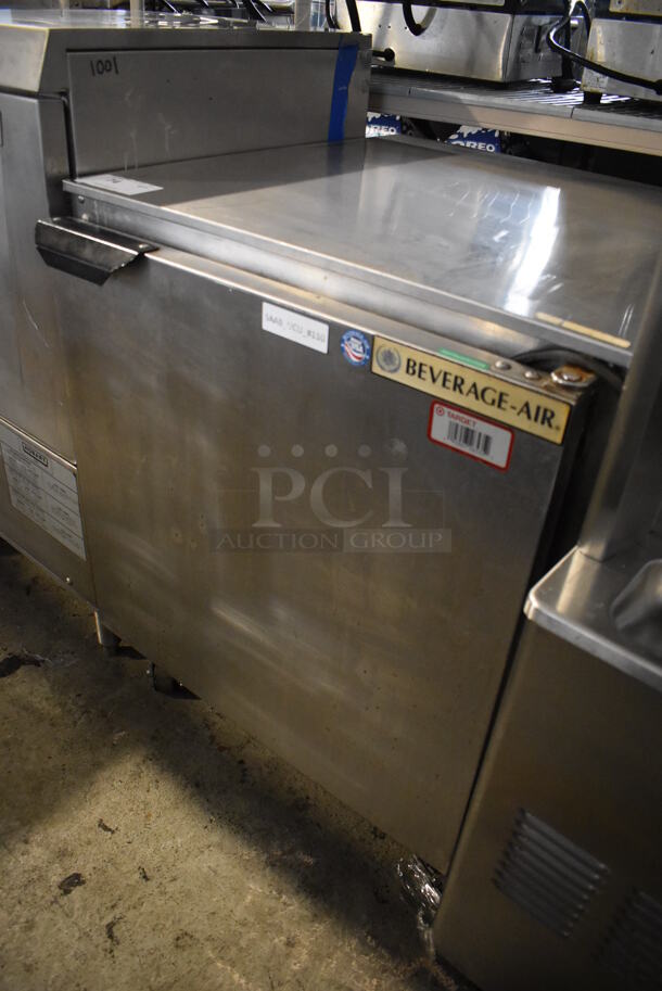 Beverage Air UCR27A-23-TG Stainless Steel Commercial Single Door Undercounter Cooler on Commercial Casters. 115 Volts, 1 Phase. 27x30x32. Tested and Powers On But Does Not Get Cold - Image 3 of 5