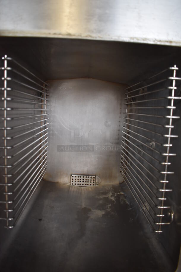 Cleveland SteamCraft Ultra 10 Stainless Steel Commercial Natural Gas Powered 2 Compartment Steam Cabinet. 24x38x70 - Image 5 of 7