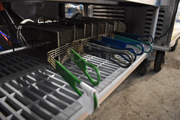 8 Metal Fry Baskets. Includes 6x24x12. 8 Times Your Bid! - Image 1 of 3