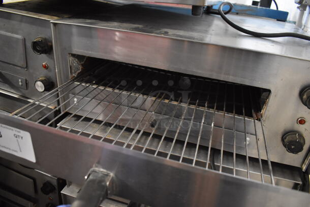 J&J Snack Foods JJ560E Stainless Steel Commercial Countertop Electric Powered Pizza Oven / Snack Oven. 120 Volts, 1 Phase. 23.5x20x10.5. Tested and Working! - Image 4 of 4