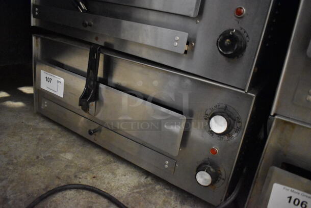 J&J Snack Foods JJ560E Stainless Steel Commercial Countertop Electric Powered Pizza Oven / Snack Oven. 120 Volts, 1 Phase. 23.5x20x10.5. Tested and Working! - Image 2 of 4