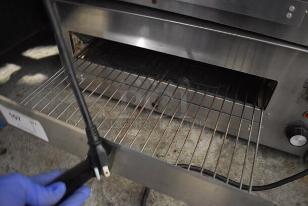 J&J Snack Foods JJ560E Stainless Steel Commercial Countertop Electric Powered Pizza Oven / Snack Oven. 120 Volts, 1 Phase. 23.5x20x10.5. Tested and Working! - Image 4 of 4