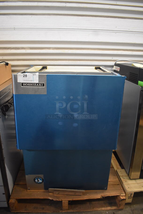 LIKE NEW! Hoshizaki KMS-1122MLH Stainless Steel Commercial Ice Machine Head. 115-120 Volts, 1 Phase. Unit Has Only Been Used a Few Times!