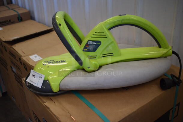 Garden GG11-NR Groom Midi Electric Powered Hedge Shaper Trimmer. 120 Volts, 1 Phase. Tested and Working!
