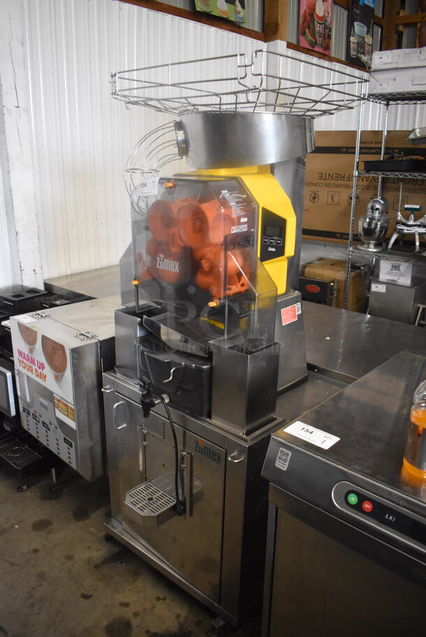 2016 Zumex Electric Speed Pro Tank Podium D&C Automatic Juicer On Commercial Casters. 115V  Tested and Working! - Image 3 of 10