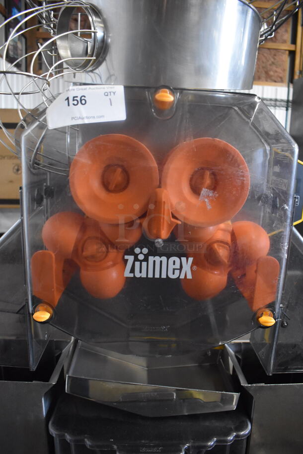 2016 Zumex Electric Speed Pro Tank Podium D&C Automatic Juicer On Commercial Casters. 115V  Tested and Working! - Image 5 of 10