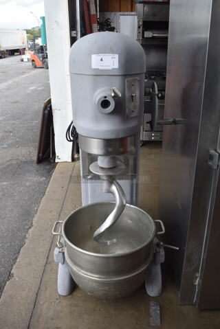 HARD TO FIND 115V Unit! Hobart H-600 60 Quart Four Speed Dough Mixer With Metal Bowl And Dough Hook. 115V, 1 Phase. Tested and Working!