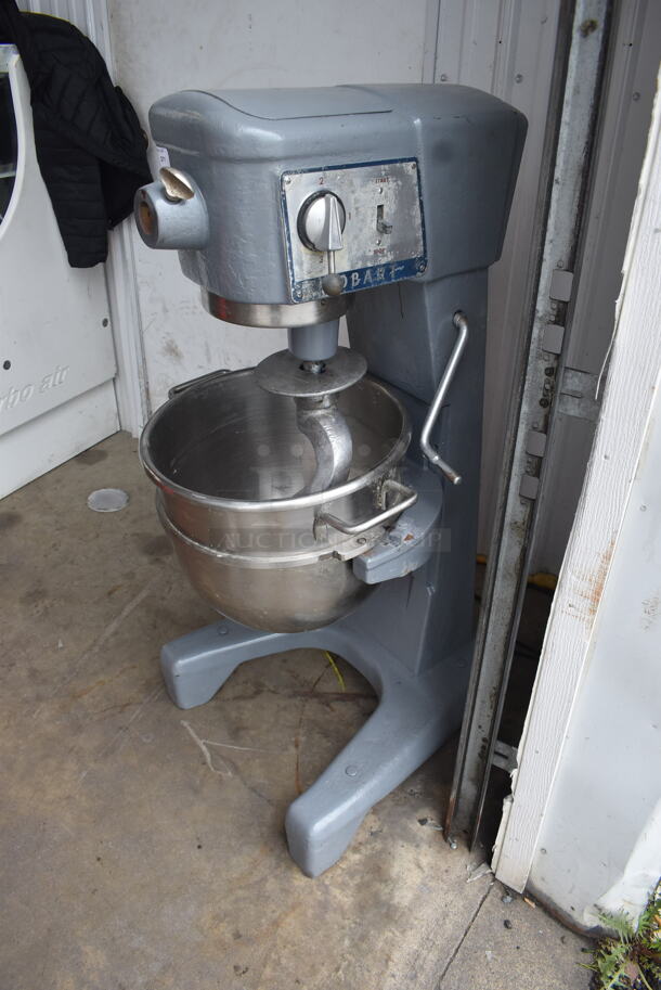 Hobart D300 30 Quart Commercial 3 Speed Mixer With Stainless Steel Bowl and Dough Hook  115V/1 Phase. Tested and Working! - Image 3 of 7