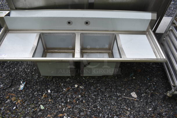 BRAND NEW SCRATCH AND DENT! Regency 600S21717218 2 Bay Commercial Stainless Steel Sink. Does Not Come With Legs or Faucet