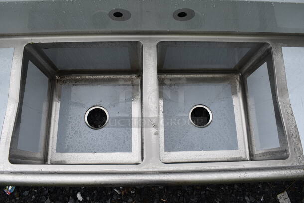 BRAND NEW SCRATCH AND DENT! Regency 600S21717218 2 Bay Commercial Stainless Steel Sink. Does Not Come With Legs or Faucet - Image 5 of 6