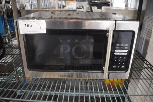 Emerson MW9338SB Electric Stainless Steel Microwave Oven. 120V, 1 Phase. 