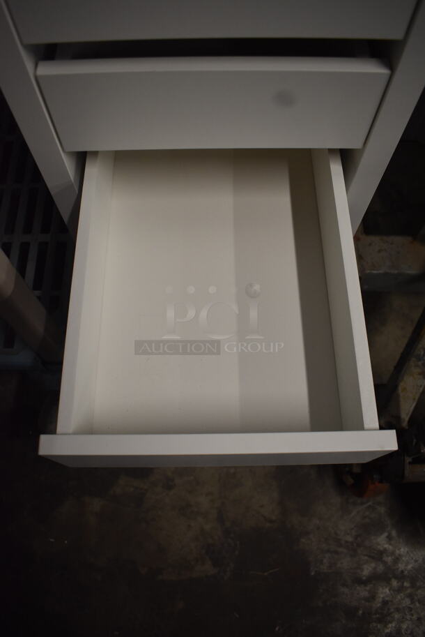White Cabinet With 4 Pull Out Drawers On Commercial Casters.  - Image 6 of 8