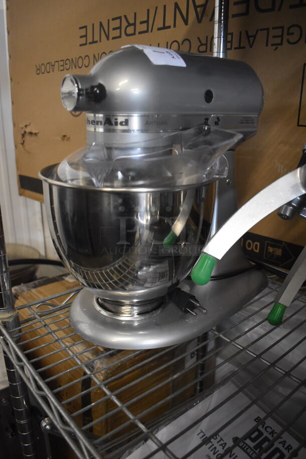 LIKE NEW! USED A FEW TIMES! Kitchen Aid KSM150PSWC Electric 10 Speed Stand Mixer In Metallic Chrome Silver With Stainless Bowl Paddle and Bowl Guard. 120V Tested and Working! - Image 3 of 6