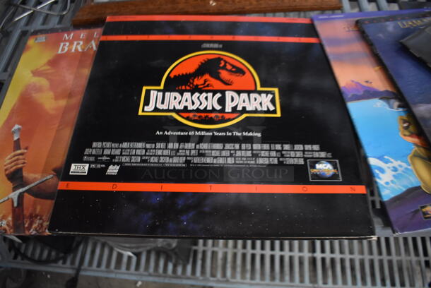 ALL ONE MONEY! Lot of 8 Items Including Happy Days Framed Photo, True Lies, Jurassic Park And Braveheart Laser Discs AND MORE!  - Image 5 of 6