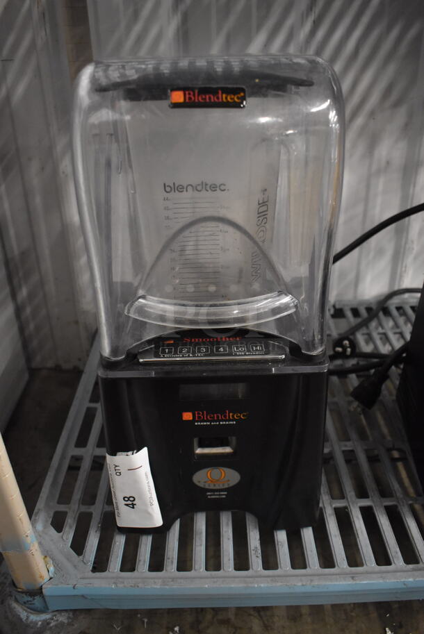 Blendtec ICB5/ABC5 Electric Countertop All Purpose Blender Includes Blending Cup and Lid.115 Volt 1 Phase. Tested and Working! - Image 1 of 6