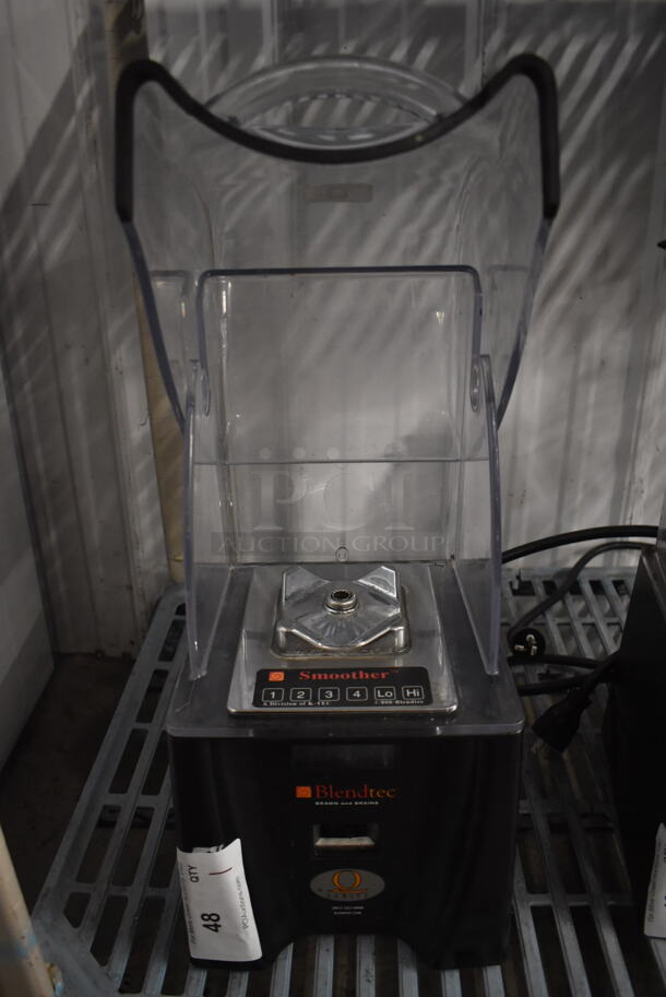 Blendtec ICB5/ABC5 Electric Countertop All Purpose Blender Includes Blending Cup and Lid.115 Volt 1 Phase. Tested and Working! - Image 4 of 6