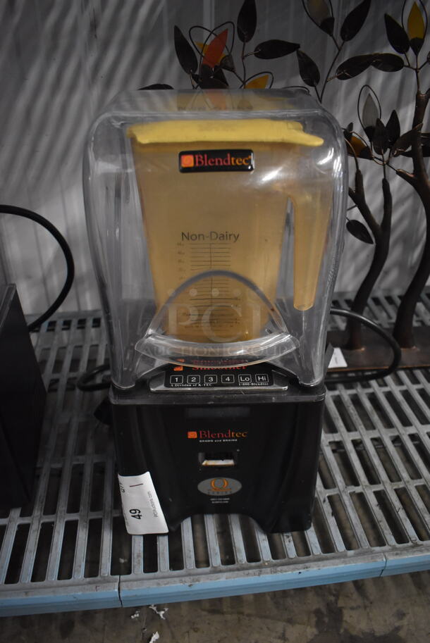 Blendtec ICB5/ABC5 Electric Countertop All Purpose Blender Includes Blending Cup and Lid. 115 Volt 1 Phase. Tested and Working! - Image 1 of 6