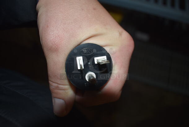 Blendtec ICB5/ABC5 Electric Countertop All Purpose Blender Includes Blending Cup and Lid. 115 Volt 1 Phase. Tested and Working! - Image 6 of 6