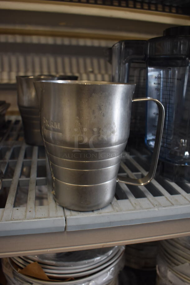 4 Stainless Steel Measuring Cups Including Cups With Pouring Spout. 4 Times Your Bid!  - Image 4 of 5
