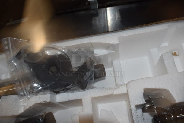 BRAND NEW SCRATCH AND DENT! Robot Coupe MP 350 Turbo Hand Held Mixer With Shaft Attachment. 115 Volt 1 Phase. Tested and Working! - Image 4 of 7