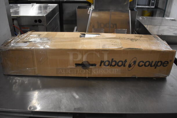 BRAND NEW SCRATCH AND DENT! Robot Coupe MP 350 Turbo Hand Held Mixer With Shaft Attachment. 115 Volt 1 Phase. Tested and Working! - Image 5 of 7