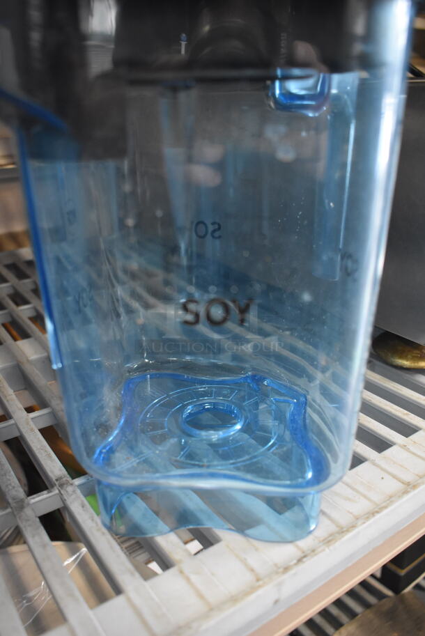 2 Plastic Blender Containers With Lids, Blue. 2 Times Your Bid!  - Image 4 of 6