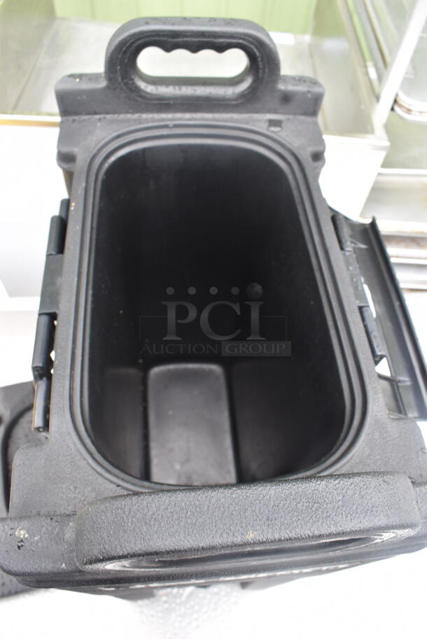 CaterGator 5 Gallon Gray Insulated Beverage Dispenser - Image 4 of 4