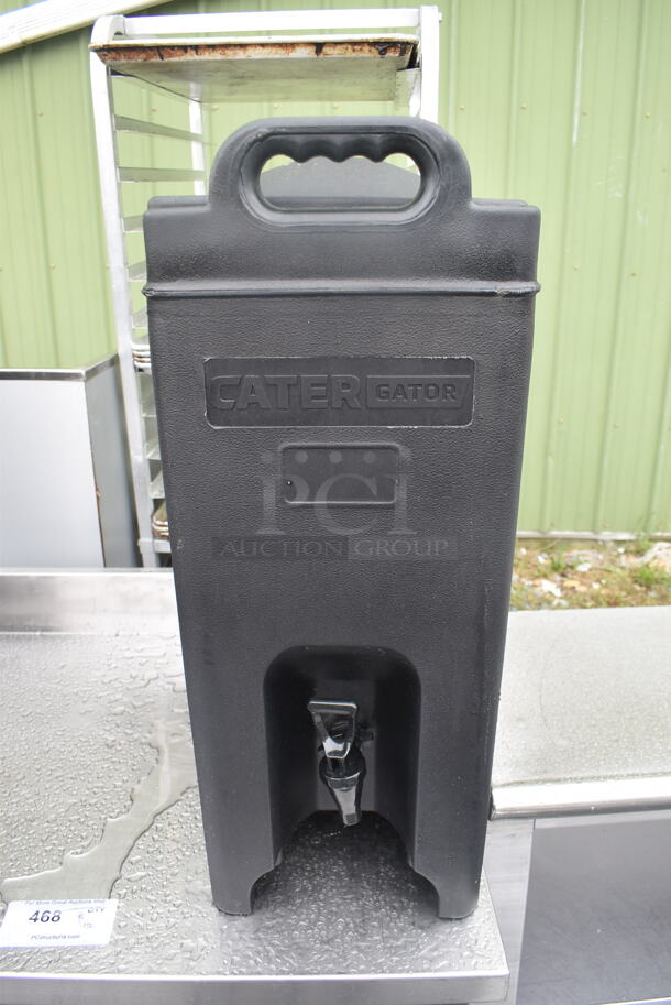CaterGator 5 Gallon Gray Insulated Beverage Dispenser