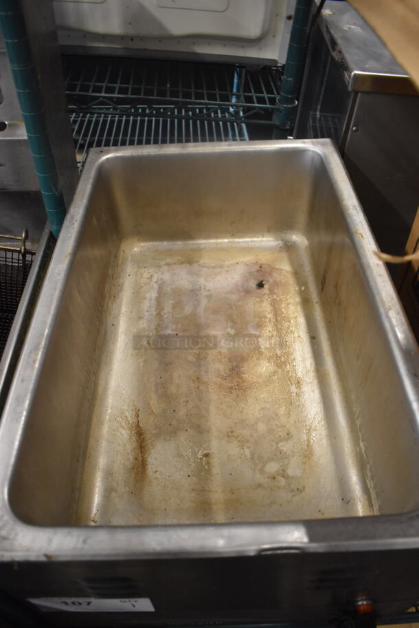 APW W-3VI Commercial Stainless Steel Countertop Insulated Food Warmer. 120V/1 Phase. Tested and Working! - Image 4 of 6