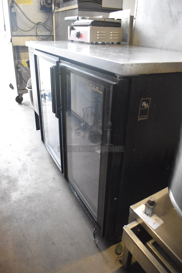 True TBB-2G Commercial Black Steel Top Bar Cooler With 2 Glass Swinging Doors And Polycoated Racks. 115V, 1 Phase. Tested and Working! - Image 3 of 7