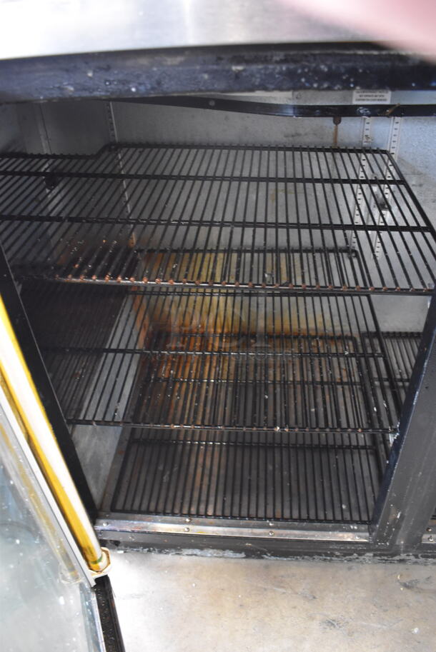 True TBB-2G Commercial Black Steel Top Bar Cooler With 2 Glass Swinging Doors And Polycoated Racks. 115V, 1 Phase. Tested and Working! - Image 4 of 7