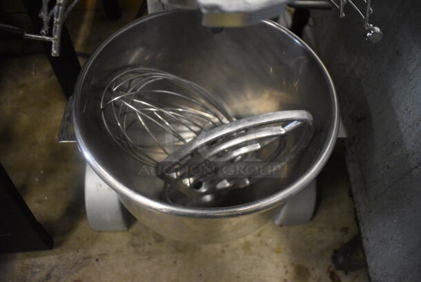 2017 Sentinel 10-FLE Commercial Stainless Steel 10 Quart Electric Mixer With Stainless Steel Bowl, Whisk, Paddle And Bowl Guard. 110V/1 Phase. Tested and Working! - Image 4 of 6