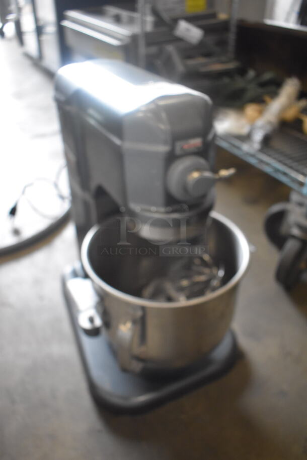 Avantco 177MIX8GY Commercial Stainless Steel Electric 8 Quart Gray Countertop Mixer With Digital Controls And Stainless Steel Bowl, Whisk And Paddle Attachment. 120V. Tested and Working! - Image 2 of 9