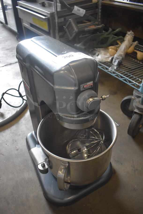 Avantco 177MIX8GY Commercial Stainless Steel Electric 8 Quart Gray Countertop Mixer With Digital Controls And Stainless Steel Bowl, Whisk And Paddle Attachment. 120V. Tested and Working! - Image 3 of 9