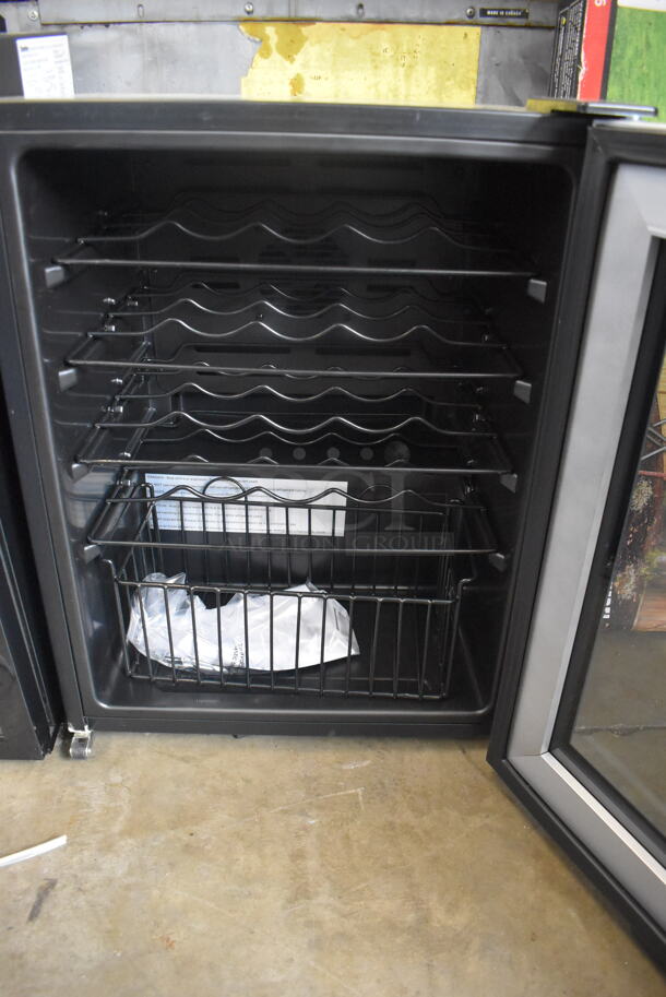 Avanti Electric Powered Beverage Cooler With Glass Door Trimmed in Stainless Steel And Polycoated Shelves. 115 Volts 1 Phase Tested and Working! - Image 4 of 6