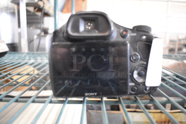 Sony Vario-Sonnar Black Digital Lens Camera  - Image 2 of 4