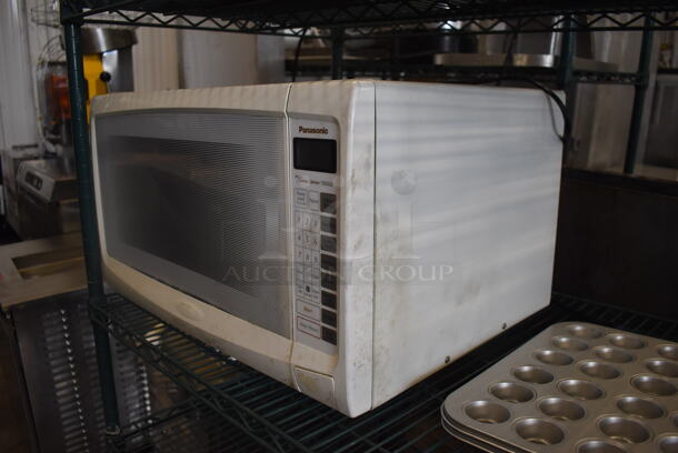Panasonic NN--S963WF Electric Powered Microwave Oven, White.120V. - Image 2 of 6