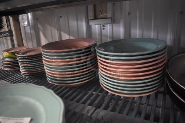 24 Homer Laughlin Pastel Multi Colored Salad Bowls. 24 Times Your Bid! - Image 3 of 3