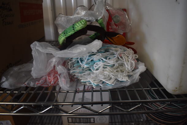 ALL ONE MONEY! Tier Lot of Various Items Including Plastic Food Bin and Winter Decorations - Image 3 of 3