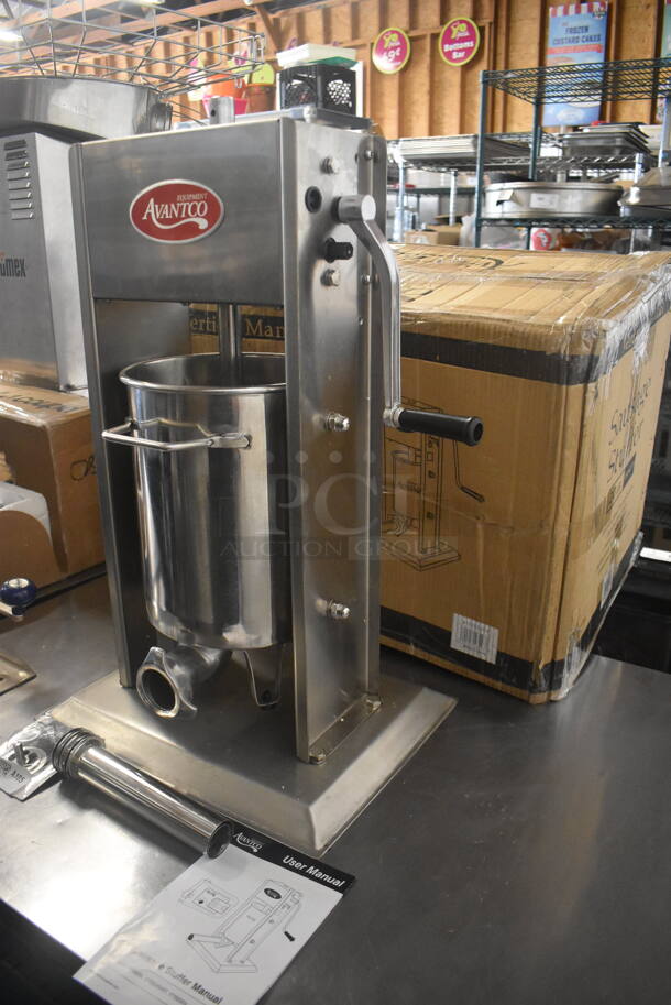 LIKE NEW! USED A FEW TIMES! Avantco CS-20V 20 lb. Stainless Steel Vertical Manual Churro Stuffer - Image 7 of 7