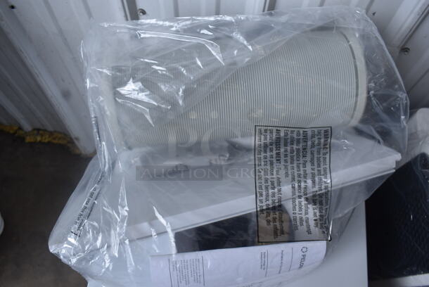 BRAND NEW SCRATCH AND DENT! Pelonis 8,000 BTU 8K Portable Air Conditioner, Dehumidifier & Fan PAP08R1BWT. 115 Volts, 1 Phase. Tested and Working! - Image 4 of 4