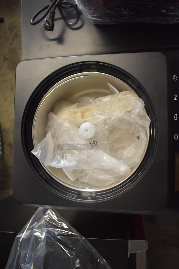 BRAND NEW SCRATCH AND DENT! Whynter ICM-201SB Commercial Stainless Steel Countertop Ice Cream Maker. 110-120 Volts. Tested and Working! - Image 3 of 5