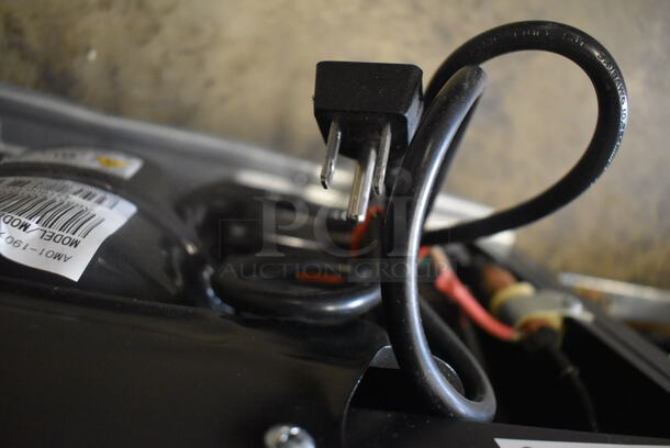 BRAND NEW SCRATCH AND DENT! Danby DWC350BLP Stainless Steel Wine Cooler With Polycoated Racks. 115 Volts. Tested and Working! - Image 4 of 4