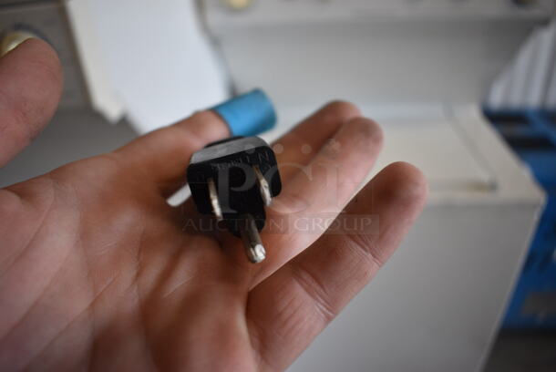 Electrolux FGX831FS5 Natural Gas Powered Washer Dryer Combo. 120 Volt - Image 7 of 7