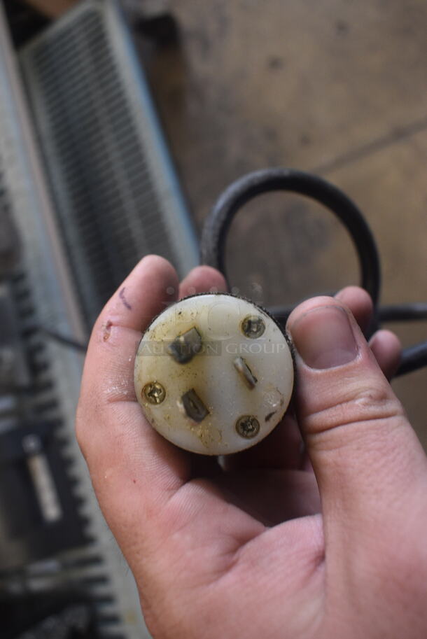 Olde Tyme Countertop Nut Grinder PN1. 115 Volt 1 Phase. Tested and Working! - Image 6 of 6