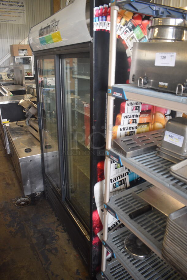 True GDM-45 Refrigerated Cooler Merchandiser 2 Door. 115 Volts. Tested and Working! - Image 2 of 5