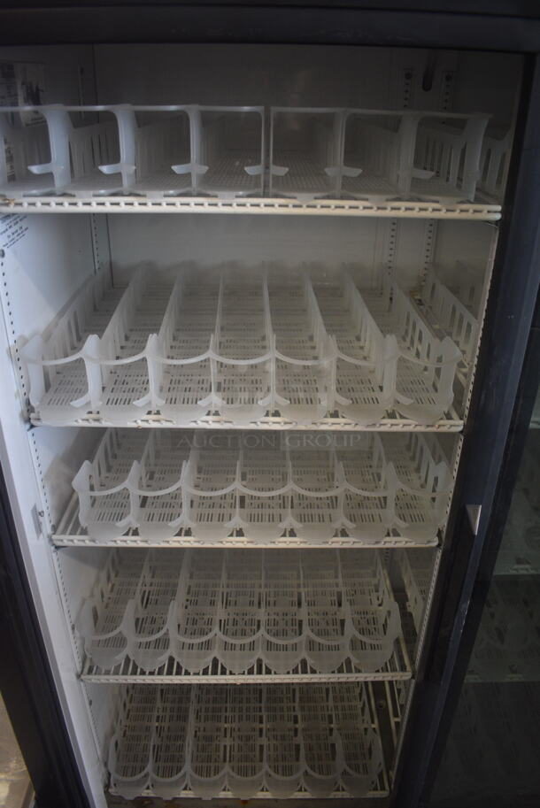 True GDM-45 Refrigerated Cooler Merchandiser 2 Door. 115 Volts. Tested and Working! - Image 3 of 5