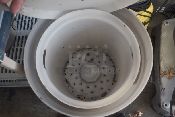 Mannhart SD-PE Salad Dryer Floor Model. 115 Volt. Tested and Working! - Image 4 of 6
