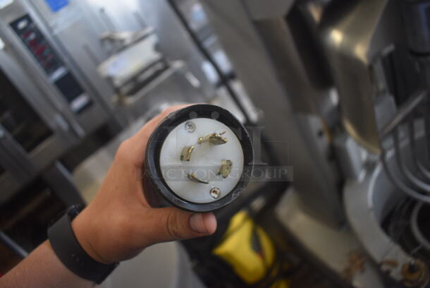 Hobart Legacy HL800 80 Quart Dough Mixer w/ Paddle and Bowl Guard. 200-240 Volt 3 Phase - Image 6 of 6