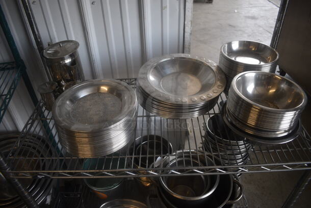 ALL ONE MONEY! ENTIRE SHELF LOT Including Fry Baskets, Stainless Steel Bowls, Stainless Steel Buckets, Stock Pots, Pans and More! Does Not Include Shelf. - Image 6 of 7